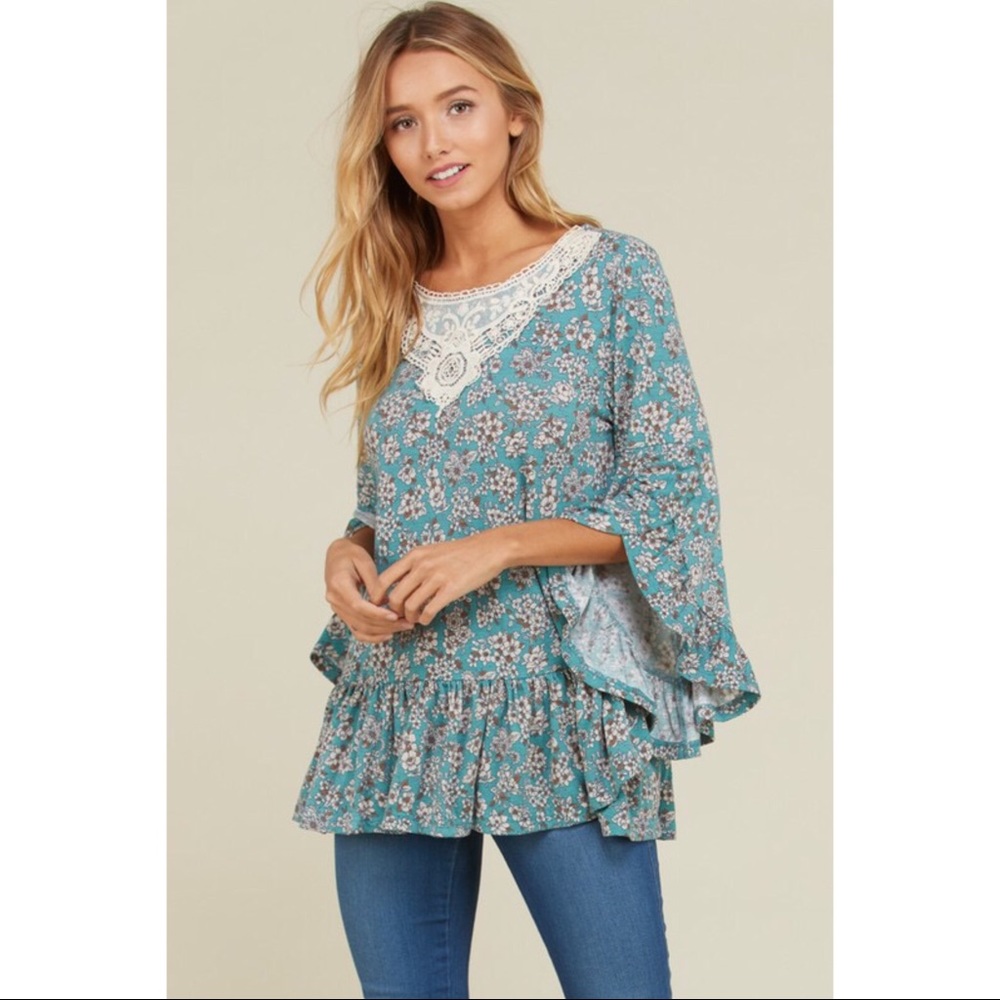 🆕5⭐️Floral Layered Ruffle Sleeve Tunic - Picture 6 of 8